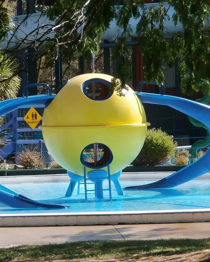 Wakacje z dziećmi: najlepsze atrakcje wodne w Polsce i za gr