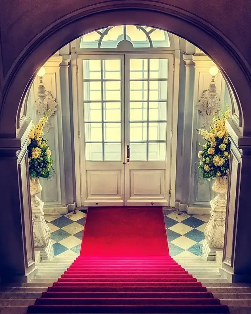 Dywan w salonie – kluczowy element wystroju i komfortu